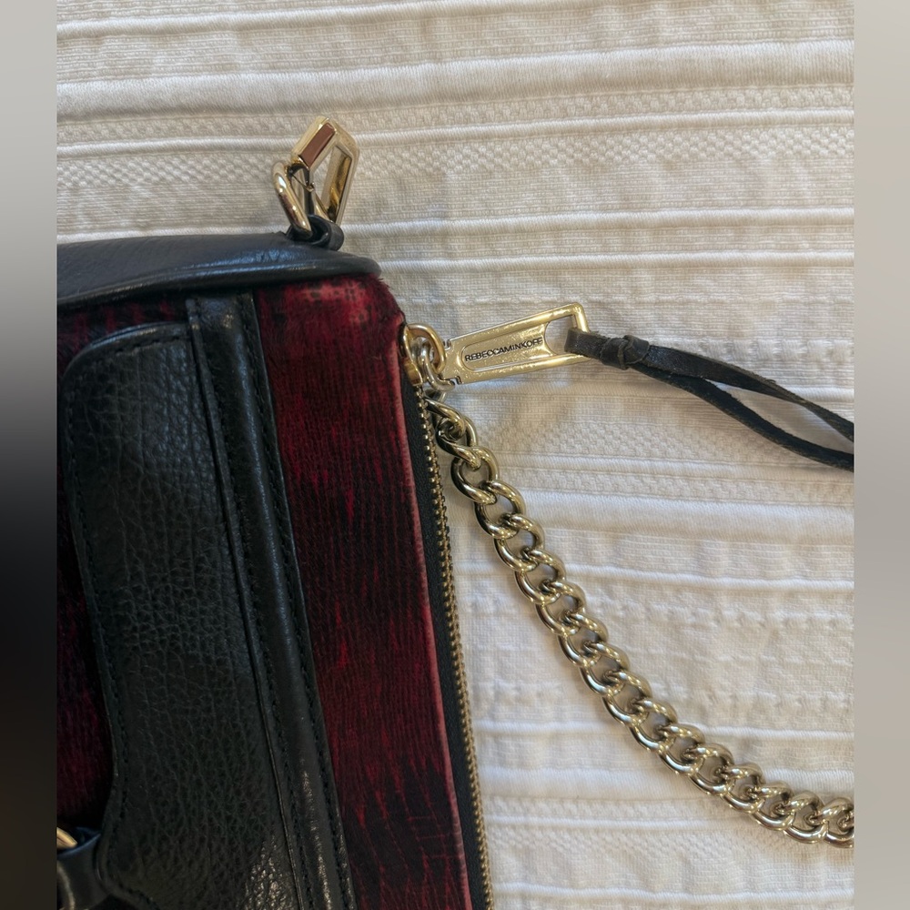 Rebecca Minkoff Mini Mac Crossbody Chain Handbag in Crimson - Picture 3 of 10